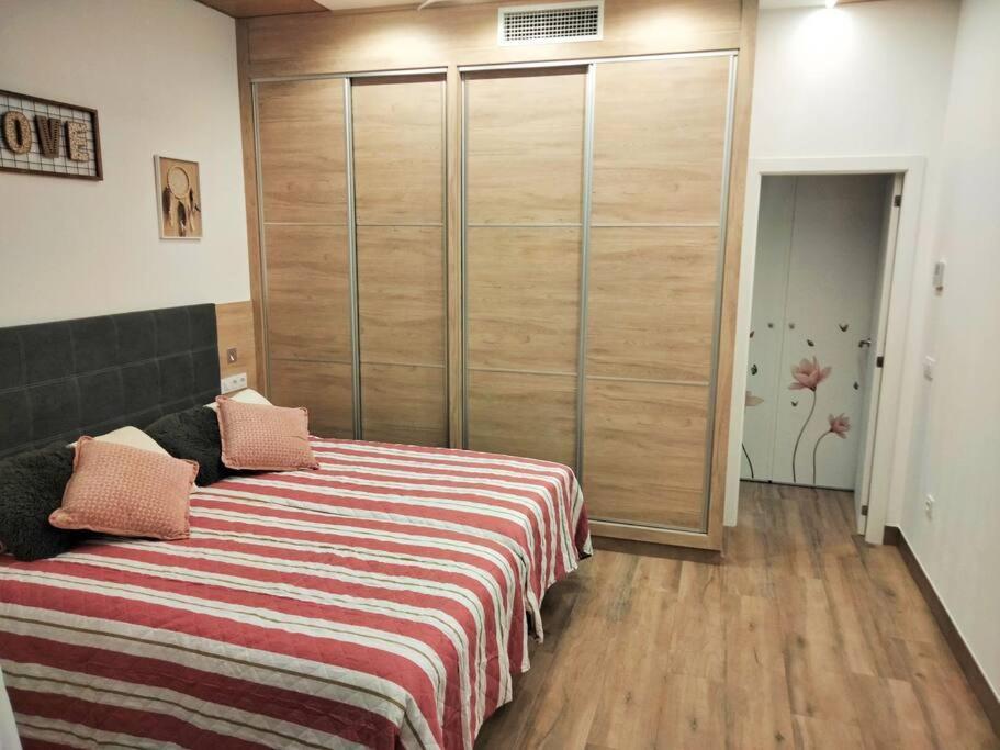Loft La Calahorra Del Bere Con Posibilidad De Aparcamiento Pregunta Por El Pack Mas Amor Cordoba Luaran gambar