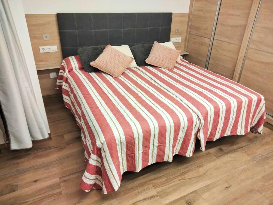 Loft La Calahorra Del Bere Con Posibilidad De Aparcamiento Pregunta Por El Pack Mas Amor Cordoba Luaran gambar