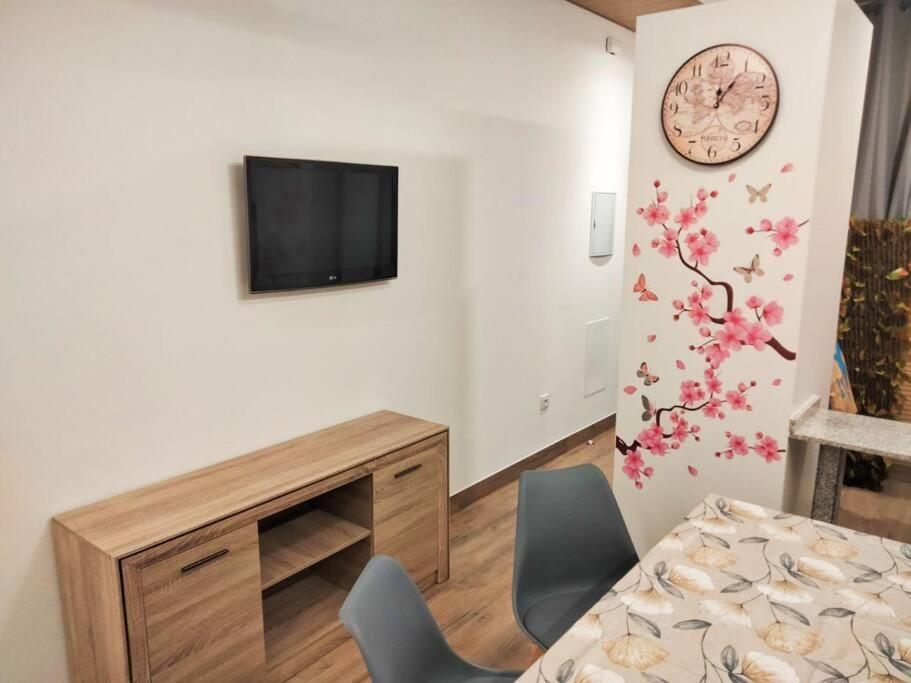 Loft La Calahorra Del Bere Con Posibilidad De Aparcamiento Pregunta Por El Pack Mas Amor Cordoba Luaran gambar